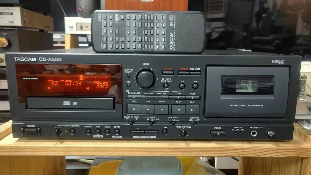 TASCAM CD-A550 CD/테이프 데크 리모컨포함 | 브랜드 중고거래 플랫폼
